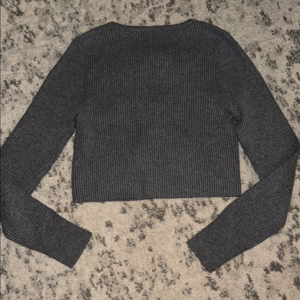 Gray Ribbed Knit Tie-Front Sweater - Picture 3 of 3